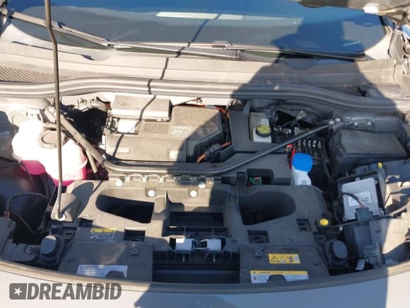 ✅ 2023 Volkswagen ID.4 S • VIN: 1V25MPE88PC040755 • Lot: 43454884. Wystawiony na IAAI z przebiegiem 8 117 mil. Bezpłatny archiwum sprzedaży aukcyjnych z USA i szczegółowy raport historii pojazdu na DreamBid. Zdjęcie 10.