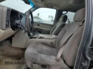 ✅ 2001 Chevrolet Suburban LS • VIN: 3GNEC16T11G166021 • Лот: 46062145. Опубликован ранее на Copart с пробегом 309 029 миль. Бесплатный доступ к архиву аукционных продаж из США и подробный отчёт об истории автомобиля на DreamBid. Изображение 7.