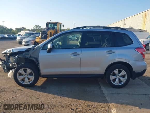2015 Subaru Forester Premium с VIN JF2SJADC5FH578719, выставлен на аукционе IAAI как лот 43329789 с пробегом 78 532 миль миль и . История ставок и продаж доступна на DreamBid. Изображение 14.