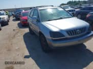 ✅ 2002 Lexus RX 300 • VIN: JTJGF10U120129077 • Lot: 43148563. Wystawiony na IAAI z przebiegiem 228 911 mil. Bezpłatny archiwum sprzedaży aukcyjnych z USA i szczegółowy raport historii pojazdu na DreamBid. Zdjęcie 1.