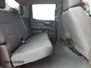 ✅ 2021 Chevrolet Silverado 1500 Custom • VIN: 3GCUYBEF0MG143793 • Lot: 79426384. Wystawiony na Copart z przebiegiem 121 920 mil. Bezpłatny archiwum sprzedaży aukcyjnych z USA i szczegółowy raport historii pojazdu na DreamBid. Zdjęcie 10.