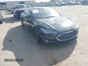 ✅ 2013 Tesla Model S Performance • VIN: 5YJSA1DP1DFP15590 • Lot: 43692332. Wystawiony na IAAI z przebiegiem Nie podano. Bezpłatny archiwum sprzedaży aukcyjnych z USA i szczegółowy raport historii pojazdu na DreamBid. Zdjęcie 1.