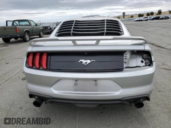 ✅ 2019 Ford Mustang EcoBoost • VIN: 1FA6P8TH9K5158094 • Lot: 84234735. Listed on Copart with 106,548 mi. Free auction sales archive from the USA and detailed vehicle history report at DreamBid. Image 6.