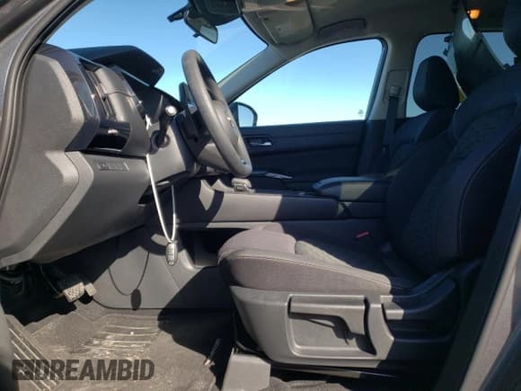 ✅ 2022 Nissan Pathfinder S • VIN: 5N1DR3AA3NC222100 • Lot: 44695193. Listed on Copart with 13,909 mi. Free auction sales archive from the USA and detailed vehicle history report at DreamBid. Image 7.