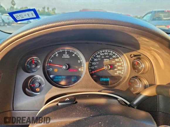 ✅ 2011 Chevrolet Tahoe LS • VIN: 1GNSCAE0XBR290672 • Lot: 94152945. Wystawiony na Copart z przebiegiem 209 754 mil. Bezpłatny archiwum sprzedaży aukcyjnych z USA i szczegółowy raport historii pojazdu na DreamBid. Zdjęcie 9.