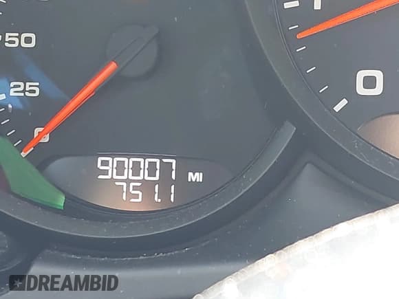 ✅ 2017 Porsche Macan GTS • VIN: WP1AG2A54HLB54466 • Lot: 43193255. Wystawiony na IAAI z przebiegiem 90 007 mil. Bezpłatny archiwum sprzedaży aukcyjnych z USA i szczegółowy raport historii pojazdu na DreamBid. Zdjęcie 15.