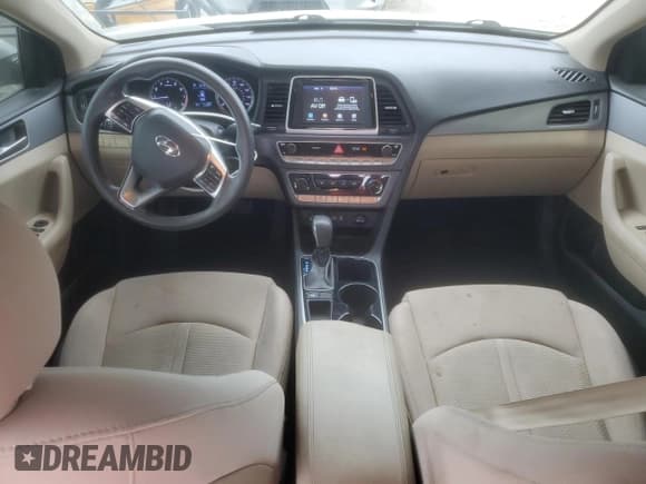 ✅ 2019 Hyundai Sonata SE • VIN: 5NPE24AFXKH768830 • Лот: 90891755. Опубликован ранее на Copart с пробегом 153 661 миль. Бесплатный доступ к архиву аукционных продаж из США и подробный отчёт об истории автомобиля на DreamBid. Изображение 8.