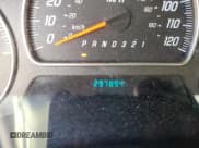 ✅ 2006 GMC Envoy SLE • VIN: 1GKES16SX66173565 • Лот: 43982355. Опубликован ранее на Copart с пробегом 297 894 миль. Бесплатный доступ к архиву аукционных продаж из США и подробный отчёт об истории автомобиля на DreamBid. Изображение 9.