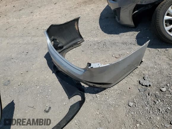 ✅ 2019 Kia Forte S • VIN: 3KPF34AD5KE097345 • Lot: 71599965. Wystawiony na Copart z przebiegiem 93 307 mil. Bezpłatny archiwum sprzedaży aukcyjnych z USA i szczegółowy raport historii pojazdu na DreamBid. Zdjęcie 12.