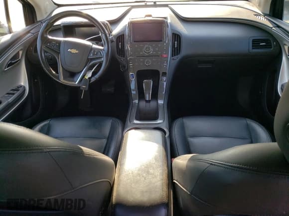 ✅ 2013 Chevrolet Volt • VIN: 1G1RF6E40DU106881 • Lot: 81640374. Wystawiony na Copart z przebiegiem 126 999 mil. Bezpłatny archiwum sprzedaży aukcyjnych z USA i szczegółowy raport historii pojazdu na DreamBid. Zdjęcie 8.