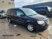 ✅ 2010 Chrysler Town & Country Touring • VIN: 2A4RR5D11AR104902 • Lot: 91252665. Listed on Copart with 181,368 mi. Free auction sales archive from the USA and detailed vehicle history report at DreamBid. Image 4.