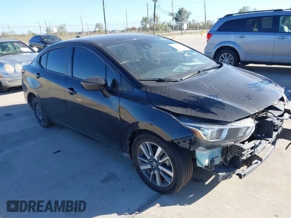 ✅ 2021 Nissan Versa SV • VIN: 3N1CN8EVXML851333 • Lot: 43640659. Wystawiony na IAAI z przebiegiem 92 069 mil. Bezpłatny archiwum sprzedaży aukcyjnych z USA i szczegółowy raport historii pojazdu na DreamBid. Zdjęcie 1.