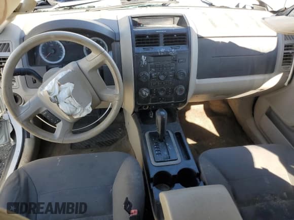 ✅ 2008 Ford Escape XLS • VIN: 1FMCU02Z18KD51394 • Lot: 48707205. Listed on Copart with 271,285 mi. Free auction sales archive from the USA and detailed vehicle history report at DreamBid. Image 8.