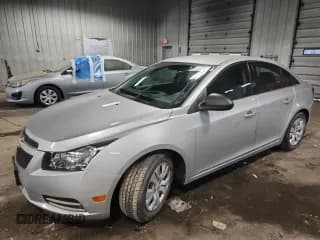 ✅ 2012 Chevrolet Cruze LS • VIN: 1G1PC5SH3C7247894 • Lot: 68961345. Listed on Copart with 47,142 mi. Free auction sales archive from the USA and detailed vehicle history report at DreamBid. Image 1.