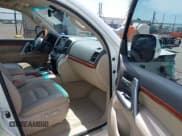 ✅ 2015 Toyota Land Cruiser • VIN: JTMHY7AJ9F4028506 • Lot: 42327712. Listed on IAAI with 122,158 mi. Free auction sales archive from the USA and detailed vehicle history report at DreamBid. Image 5.