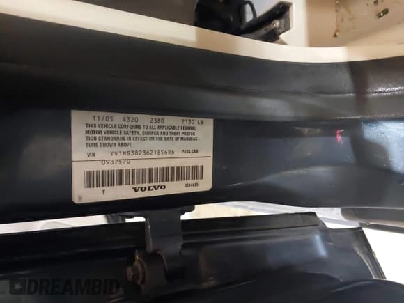 ✅ 2006 Volvo S40 2.4L • VIN: YV1MS382362185686 • Lot: 43809122. Listed on IAAI with 67,927 mi. Free auction sales archive from the USA and detailed vehicle history report at DreamBid. Image 9.