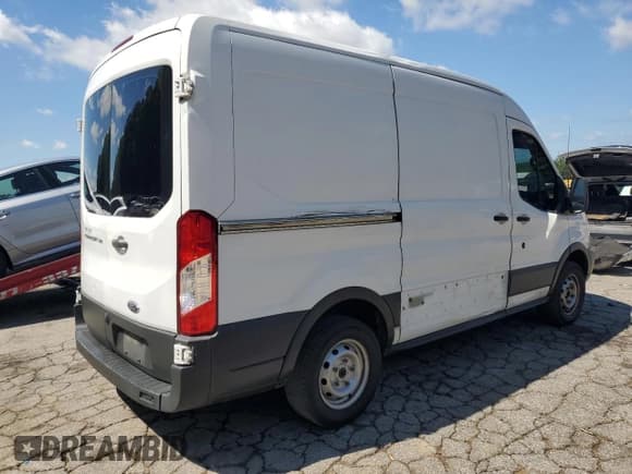 ✅ 2017 Ford Transit Cargo • VIN: 1FTYE1CM3HKA56393 • Лот: 57394885. Опубликован ранее на Copart с пробегом 104 350 миль. Бесплатный доступ к архиву аукционных продаж из США и подробный отчёт об истории автомобиля на DreamBid. Изображение 3.