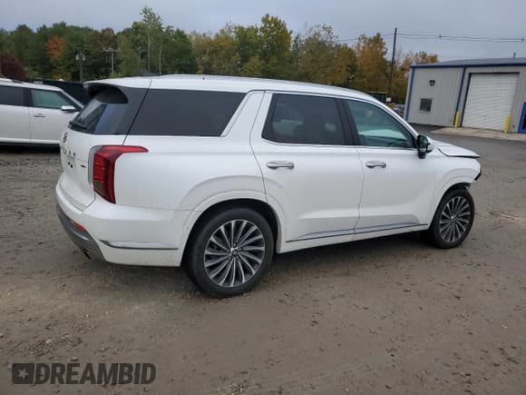 ✅ 2024 Hyundai Palisade Calligraphy • VIN: KM8R7DGEXRU722282 • Лот: 75621724. Опубликован ранее на Copart с пробегом 9 897 миль. Бесплатный доступ к архиву аукционных продаж из США и подробный отчёт об истории автомобиля на DreamBid. Изображение 3.