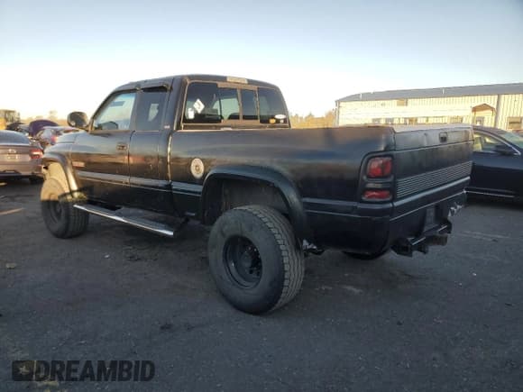 ✅ 1999 Dodge 2500 • VIN: 1B7KF2360XJ510551 • Лот: 90290105. Опубликован ранее на Copart с пробегом 180 904 миль. Бесплатный доступ к архиву аукционных продаж из США и подробный отчёт об истории автомобиля на DreamBid. Изображение 2.