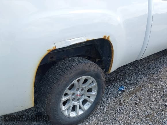 ✅ 2012 GMC Sierra 1500 SLE • VIN: 1GTR2VE75CZ317549 • Lot: 42937858. Wystawiony na IAAI z przebiegiem 115 788 mil. Bezpłatny archiwum sprzedaży aukcyjnych z USA i szczegółowy raport historii pojazdu na DreamBid. Zdjęcie 19.