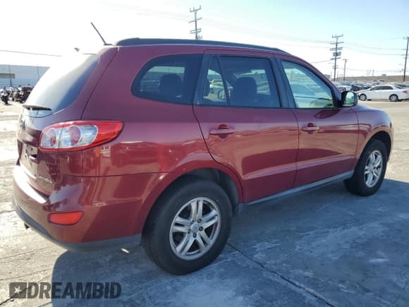 ✅ 2011 Hyundai Santa Fe GLS • VIN: 5XYZG3AB0BG002414 • Lot: 79320024. Listed on Copart with 180,763 mi. Free auction sales archive from the USA and detailed vehicle history report at DreamBid. Image 3.