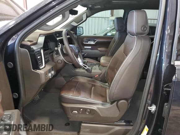 ✅ 2025 GMC Sierra 1500 Denali • VIN: 1GTUUGEL2SZ156847 • Лот: 59610215. Опубликован ранее на Copart с пробегом 1 330 миль. Бесплатный доступ к архиву аукционных продаж из США и подробный отчёт об истории автомобиля на DreamBid. Изображение 7.