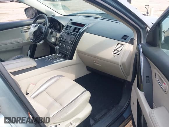 ✅ 2011 Mazda CX-9 Touring • VIN: JM3TB3CV0B0308764 • Lot: 43160109. Wystawiony na IAAI z przebiegiem 177 485 mil. Bezpłatny archiwum sprzedaży aukcyjnych z USA i szczegółowy raport historii pojazdu na DreamBid. Zdjęcie 5.