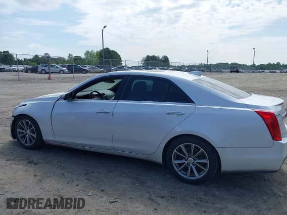 ✅ 2017 Cadillac CTS Luxury RWD • VIN: 1G6AR5SS5H0141781 • Lot: 42105620. Listed on IAAI with 182,064 mi. Free auction sales archive from the USA and detailed vehicle history report at DreamBid. Image 14.