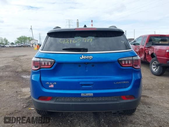 ✅ 2019 Jeep Compass Limited • VIN: 3C4NJDCBXKT647860 • Lot: 42165719. Listed on IAAI with 82,860 mi. Free auction sales archive from the USA and detailed vehicle history report at DreamBid. Image 16.