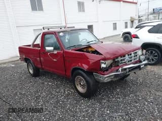 ✅ 1989 Ford Ranger XLT • VIN: 1FTCR10A2KUB81034 • Lot: 41751011. Wystawiony na IAAI z przebiegiem 51 097 mil. Bezpłatny archiwum sprzedaży aukcyjnych z USA i szczegółowy raport historii pojazdu na DreamBid. Zdjęcie 1.