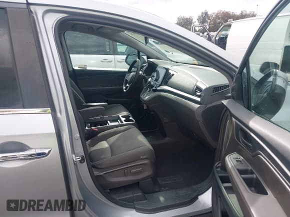 ✅ 2019 Honda Odyssey EX • VIN: 5FNRL6H59KB018339 • Lot: 43726476. Listed on IAAI with 70,809 mi. Free auction sales archive from the USA and detailed vehicle history report at DreamBid. Image 5.