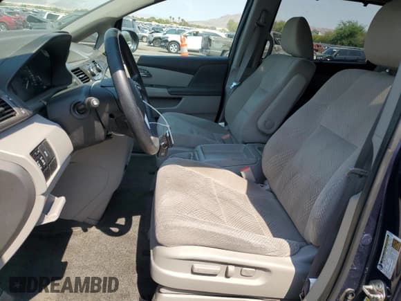 ✅ 2017 Honda Odyssey EX • VIN: 5FNRL5H43HB001286 • Lot: 64300995. Listed on Copart with 95,895 mi. Free auction sales archive from the USA and detailed vehicle history report at DreamBid. Image 7.
