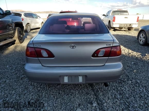 ✅ 2000 Toyota Corolla VE • VIN: 1NXBR12E4YZ310343 • Lot: 84033225. Listed on Copart with 109,699 mi. Free auction sales archive from the USA and detailed vehicle history report at DreamBid. Image 6.