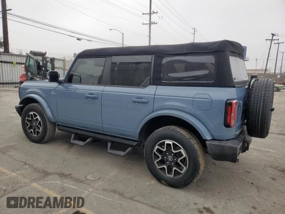 ✅ 2024 Ford Bronco Outer Banks • VIN: 1FMEE8BP3RLA09699 • Lot: 92308335. Wystawiony na Copart z przebiegiem 24 529 mil. Bezpłatny archiwum sprzedaży aukcyjnych z USA i szczegółowy raport historii pojazdu na DreamBid. Zdjęcie 2.