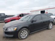 ✅ 2012 Volkswagen Passat S • VIN: 1VWAP7A33CC073431 • Lot: 39998507. Wystawiony na IAAI z przebiegiem 117 791 mil. Bezpłatny archiwum sprzedaży aukcyjnych z USA i szczegółowy raport historii pojazdu na DreamBid. Zdjęcie 6.