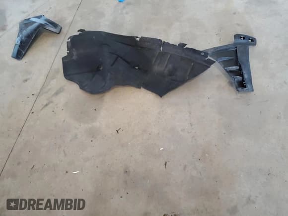 ✅ 2021 Chevrolet Silverado 1500 LT Trail Boss • VIN: 1GCPYFED6MZ250110 • Lot: 70799834. Wystawiony na Copart z przebiegiem 30 200 mil. Bezpłatny archiwum sprzedaży aukcyjnych z USA i szczegółowy raport historii pojazdu na DreamBid. Zdjęcie 12.