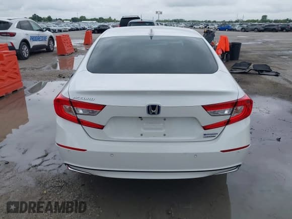 ✅ 2022 Honda Accord Touring • VIN: 1HGCV3F95NA002352 • Lot: 43291530. Listed on IAAI with 73,608 mi. Free auction sales archive from the USA and detailed vehicle history report at DreamBid. Image 16.