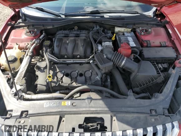 ✅ 2011 Mercury Milan Premier • VIN: 3MEHM0JG6BR600557 • Lot: 84250125. Wystawiony na Copart z przebiegiem 168 234 mil. Bezpłatny archiwum sprzedaży aukcyjnych z USA i szczegółowy raport historii pojazdu na DreamBid. Zdjęcie 11.