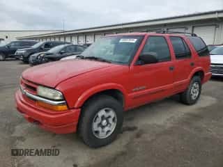 2003 Chevrolet Blazer LS z VIN 1GNDT13X73K126654, wystawiony jako Copart lot #49087644 z przebiegiem Nie podano mil oraz Nie do naprawy • Non repairable. Historia ofert i sprzedaży dostępna na DreamBid. Obrazek 1.