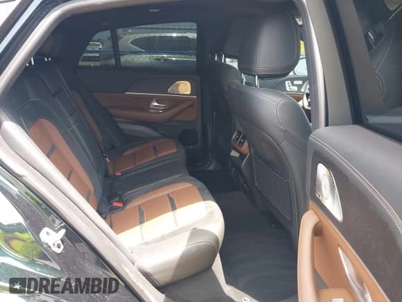 ✅ 2024 Mercedes-Benz GLE 53 AMG • VIN: 4JGFD6BB8RB196542 • Lot: 42158612. Wystawiony na IAAI z przebiegiem Nie podano. Bezpłatny archiwum sprzedaży aukcyjnych z USA i szczegółowy raport historii pojazdu na DreamBid. Zdjęcie 8.