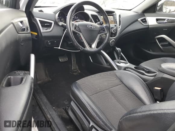 ✅ 2015 Hyundai Veloster RE:FLEX • VIN: KMHTC6AD4FU237970 • Lot: 46318225. Wystawiony na Copart z przebiegiem 45 423 mil. Bezpłatny archiwum sprzedaży aukcyjnych z USA i szczegółowy raport historii pojazdu na DreamBid. Zdjęcie 8.