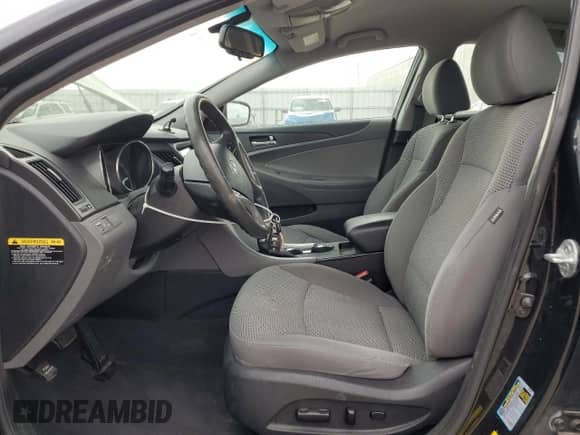 2012 Hyundai Sonata GLS z VIN 5NPEB4ACXCH393108, wystawiony jako Copart lot #59030425 z przebiegiem 164 277 mil mil oraz Szkoda całkowita • Salvage title. Historia ofert i sprzedaży dostępna na DreamBid. Obrazek 7.