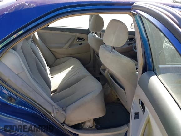 ✅ 2009 Toyota Camry LE • VIN: 4T1BE46K19U335280 • Lot: 43714398. Wystawiony na IAAI z przebiegiem 246 124 mil. Bezpłatny archiwum sprzedaży aukcyjnych z USA i szczegółowy raport historii pojazdu na DreamBid. Zdjęcie 8.