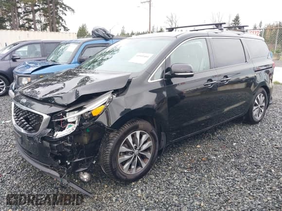 ✅ 2016 Kia Sedona EX • VIN: KNDMC5C11G6160910 • Lot: 40905404. Wystawiony na IAAI z przebiegiem 105 523 mil. Bezpłatny archiwum sprzedaży aukcyjnych z USA i szczegółowy raport historii pojazdu na DreamBid. Zdjęcie 17.