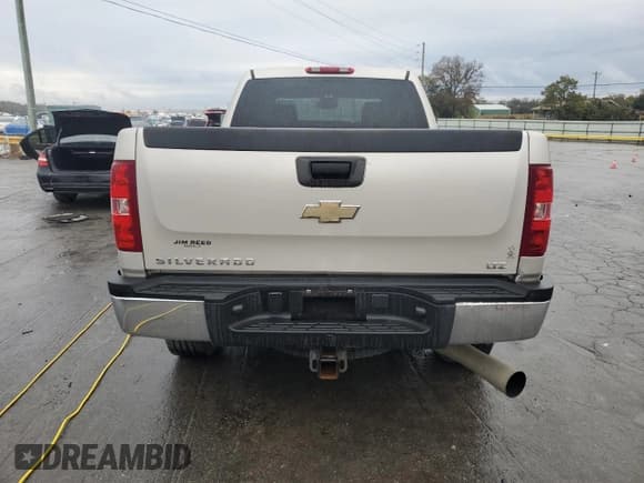 ✅ 2007 Chevrolet Silverado 2500HD 1LT • VIN: 1GCHK23697F552614 • Lot: 90022885. Wystawiony na Copart z przebiegiem 194 068 mil. Bezpłatny archiwum sprzedaży aukcyjnych z USA i szczegółowy raport historii pojazdu na DreamBid. Zdjęcie 6.