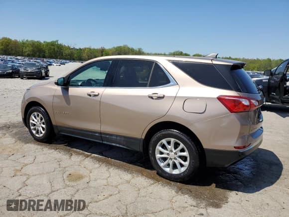 ✅ 2018 Chevrolet Equinox LT • VIN: 2GNAXJEV5J6307075 • Лот: 52240665. Опубликован ранее на Copart с пробегом 77 651 миль. Бесплатный доступ к архиву аукционных продаж из США и подробный отчёт об истории автомобиля на DreamBid. Изображение 2.