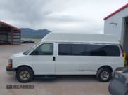 ✅ 2011 Chevrolet Express Passenger 1LT • VIN: 1GAZG1FG5B1106432 • Lot: 42356831. Wystawiony na IAAI z przebiegiem 216 679 mil. Bezpłatny archiwum sprzedaży aukcyjnych z USA i szczegółowy raport historii pojazdu na DreamBid. Zdjęcie 14.