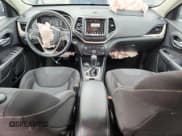 ✅ 2016 Jeep Cherokee Latitude • VIN: 1C4PJMCB4GW122691 • Лот: 91219085. Опубликован ранее на Copart с пробегом 137 458 миль. Бесплатный доступ к архиву аукционных продаж из США и подробный отчёт об истории автомобиля на DreamBid. Изображение 8.