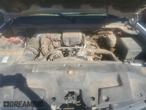 ✅ 2008 GMC Sierra 2500HD Work Truck • VIN: 1GTHC23648F197124 • Lot: 85518595. Wystawiony na Copart z przebiegiem 409 171 mil. Bezpłatny archiwum sprzedaży aukcyjnych z USA i szczegółowy raport historii pojazdu na DreamBid. Zdjęcie 11.