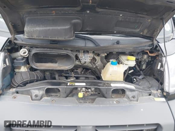 ✅ 2016 Ram ProMaster Cargo • VIN: 3C6TRVDG4GE101056 • Lot: 41715786. Wystawiony na IAAI z przebiegiem 141 620 mil. Bezpłatny archiwum sprzedaży aukcyjnych z USA i szczegółowy raport historii pojazdu na DreamBid. Zdjęcie 10.